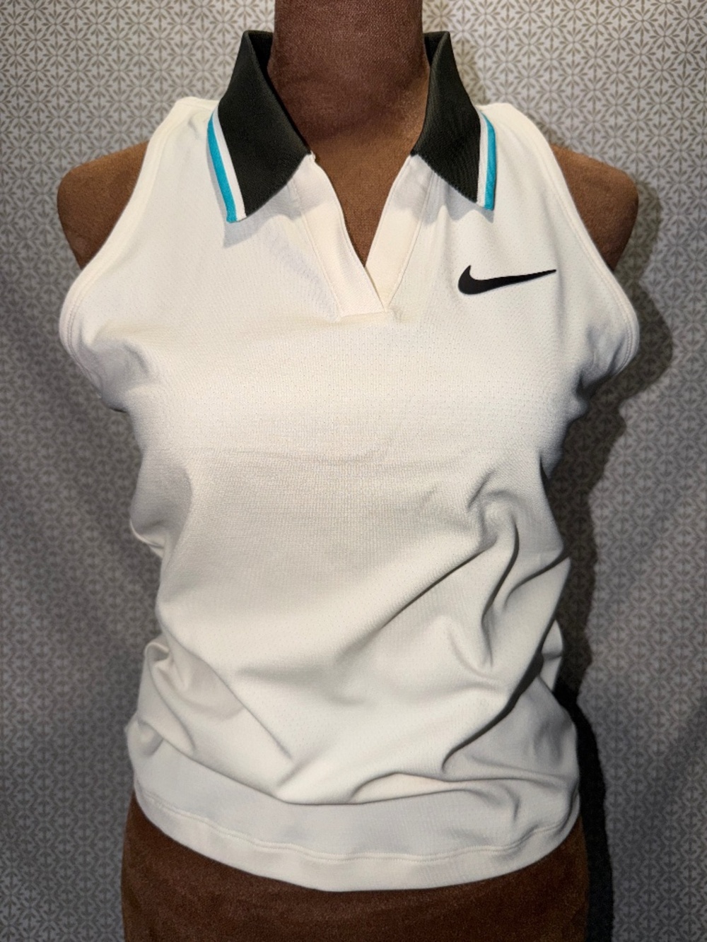 NIKECOURT Tank